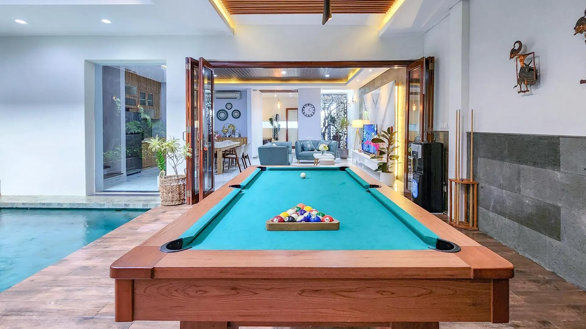 Villa Rumpi Seminyak By Nagisa Bali Legian  Indonesia