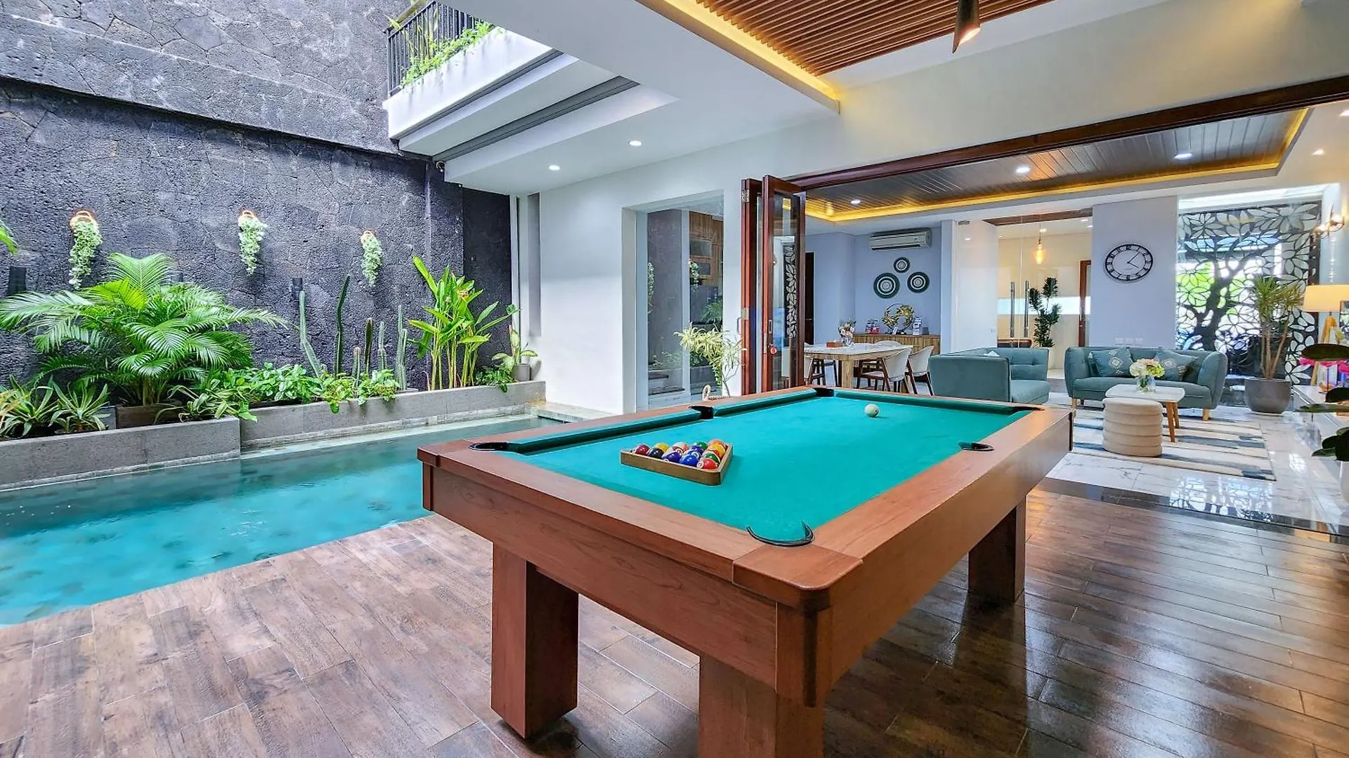 Villa Rumpi Seminyak By Nagisa Bali Legian  0*, Legian (Bali)